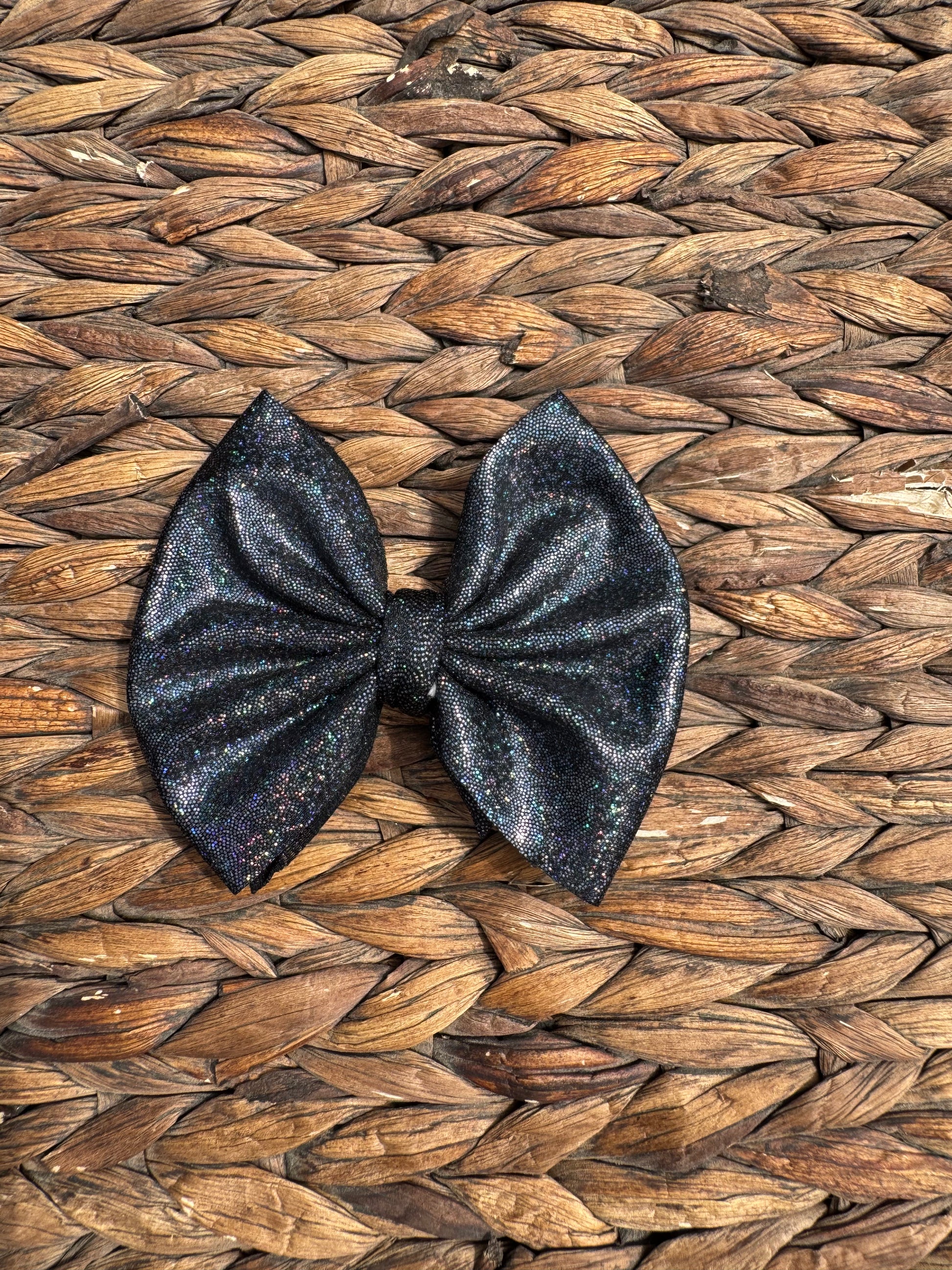 Black Holographic Fabric